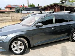 Niebieski jasny (metalik) Używany 2017 Skoda Superb Kombi | 48 900 zł (Dobra cena)