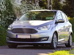 Srebrny (metalik) Używany 2017 Ford C-MAX Minivan | 52 000 zł