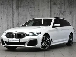Alpine white 3 Używany 2021 BMW 520 Shadowline Kombi | 169 700 zł