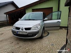 Srebrny Używany 2007 Renault Scénic II Minivan | 5500 zł (Uczciwa cena)