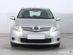 Srebrny Używany 2012 Toyota Auris Hatchback | 28 999 zł (Dość drogi)