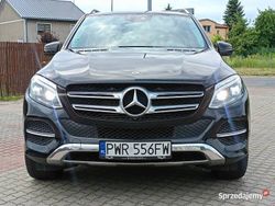 Czarny Używany 2018 Mercedes GLE350 SUV | 138 900 zł