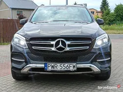Czarny Używany 2018 Mercedes GLE350 SUV | 147 900 zł