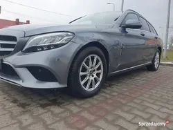 Szary Używany 2019 Mercedes C180 Kombi | 45 900 zł