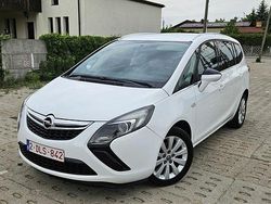 Biały Używany 2015 Opel Zafira Minivan | 37 000 zł (Uczciwa cena)