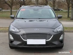 Szary Używany 2020 Ford Focus Kombi | 48 499 zł (Uczciwa cena)