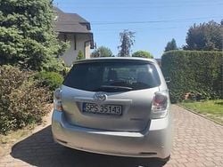 Srebrny Używany 2011 Toyota Verso Minivan | 32 500 zł (Uczciwa cena)
