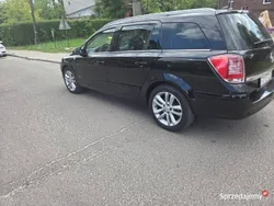 Czarny Używany 2007 Opel Astra Kombi | 8999 zł (Dość drogi)