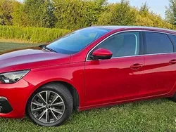 Wiśniowy Używany 2018 Peugeot 308 Kombi | 37 800 zł (Uczciwa cena)