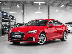 Czerwony (metalik) Używany 2020 Audi A5 Coupe | 183 150 zł