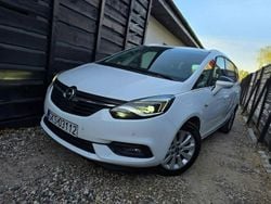 Biały Używany 2018 Opel Zafira Minivan | 35 990 zł (Dobra cena)