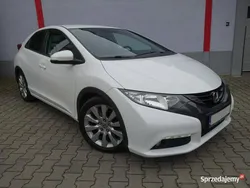 Biały Używany 2012 Honda Civic Hatchback | 29 900 zł (Uczciwa cena)