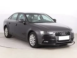 Szary Używany 2012 Audi A4 Sedan/Limuzyna | 45 999 zł (Uczciwa cena)