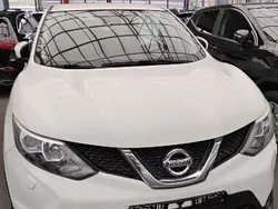 Biały Używany 2015 Nissan Qashqai SUV | 43 700 zł (Uczciwa cena)