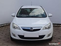 Biały Używany 2011 Opel Astra Kombi | 22 999 zł (Dość drogi)