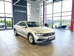 Srebrny Używany 2022 VW Passat Business Sedan/Limuzyna | 78 900 zł (Uczciwa cena)