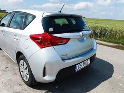 Srebrny Używany 2015 Toyota Auris Active Hatchback | 32 900 zł (Uczciwa cena)