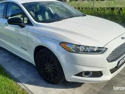 Biały Używany 2014 Ford Fusion Sedan/Limuzyna | 44 500 zł (Uczciwa cena)