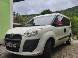 Biały Używany 2010 Fiat Doblò Minivan | 15 800 zł (Uczciwa cena)