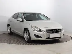Szary Używany 2012 Volvo S60 Sedan/Limuzyna | 33 999 zł (Uczciwa cena)