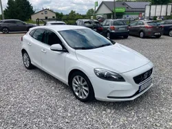 Biały Używany 2013 Volvo V40 Kombi | 33 900 zł (Uczciwa cena)