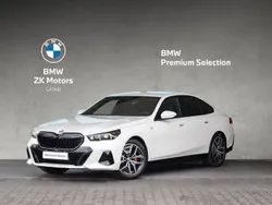 Biel alpejska Używany 2024 BMW 520 Comfort Edition Sedan/Limuzyna | 299 900 zł (Drogi)