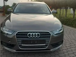 Beżowy (metalik) Używany 2013 Audi A4 Ambiente Hatchback | 39 900 zł