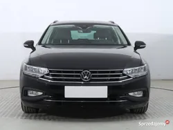 Czarny Używany 2019 VW Passat Kombi | 84 999 zł (Dość drogi)