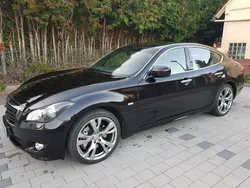 Czarny (metalik, perła) Używany 2014 Infiniti Q70 Sedan/Limuzyna | 50 000 zł