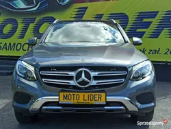 Beżowy (metalik) Używany 2018 Mercedes GLC300 SUV | 109 900 zł