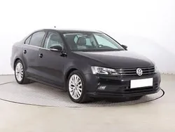 Czarny Używany 2016 VW Jetta Sedan/Limuzyna | 46 999 zł (Uczciwa cena)