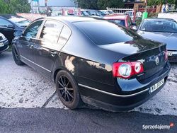 Czarny Używany 2005 VW Passat Sedan/Limuzyna | 7999 zł (Dobra cena)