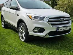 Biały Używany 2019 Ford Kuga Titanium SUV | 75 500 zł (Uczciwa cena)