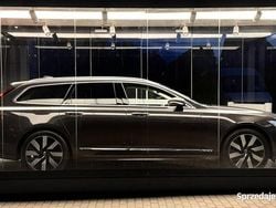 Brązowy Używany 2023 Volvo V90 Plus Kombi | 216 999 zł (Uczciwa cena)