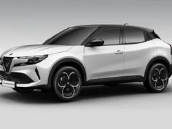 Lakier pastelowy biały z czarnym dachem sempione Nowe 2025 Alfa Romeo Junior SUV | 144 137 zł