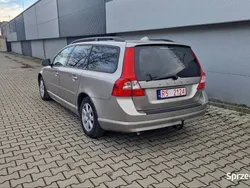 Beżowy Używany 2008 Volvo V70 Momentum Kombi | 23 900 zł (Uczciwa cena)