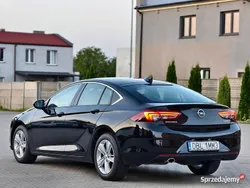 Czarny Używany 2018 Opel Insignia Sedan/Limuzyna | 52 800 zł (Dość drogi)