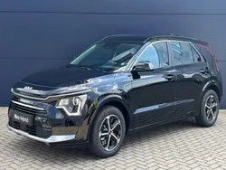 Czarny Nowe 2024 Kia Niro SUV | 119 900 zł (Uczciwa cena)