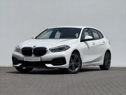 Biel alpejska Używany 2022 BMW 118 Shadowline Hatchback | 99 900 zł (Uczciwa cena)