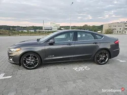 Szary Używany 2019 Ford Fusion Sedan/Limuzyna | 66 000 zł