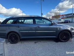 Szary Używany 2006 Toyota Avensis Kombi | 12 490 zł (Uczciwa cena)