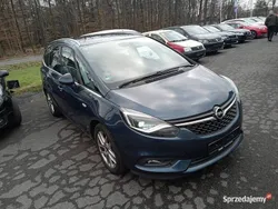 Grafitowy Używany 2017 Opel Zafira Minivan | 35 700 zł (Dobra cena)