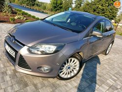 Brązowy Używany 2014 Ford Focus Hatchback | 30 900 zł (Uczciwa cena)