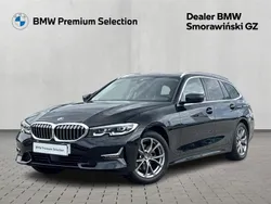Black sapphire metallic metalizowany Używany 2022 BMW 320 Luxury Line Kombi | 149 900 zł (Uczciwa cena)