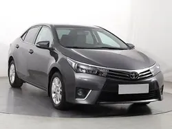 Szary Używany 2015 Toyota Corolla Sedan/Limuzyna | 48 499 zł (Uczciwa cena)