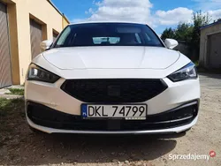 Biały Używany 2021 Seat Leon Hatchback | 69 900 zł (Uczciwa cena)