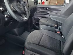 Grafitowy Używany 2022 Mercedes Vito Minivan | 195 000 zł