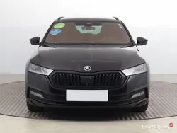Czarny Używany 2023 Skoda Octavia Kombi | 107 999 zł (Drogi)