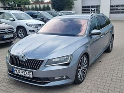 Srebrny (metalik) Używany 2017 Skoda Superb Sedan/Limuzyna | 87 900 zł (Dość drogi)