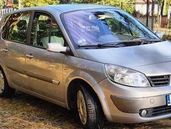 Srebrny Używany 2004 Renault Scénic II Minivan | 9500 zł (Drogi)